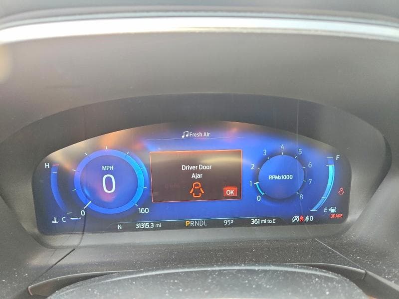 2022 FORD ESCAPE SEL 9