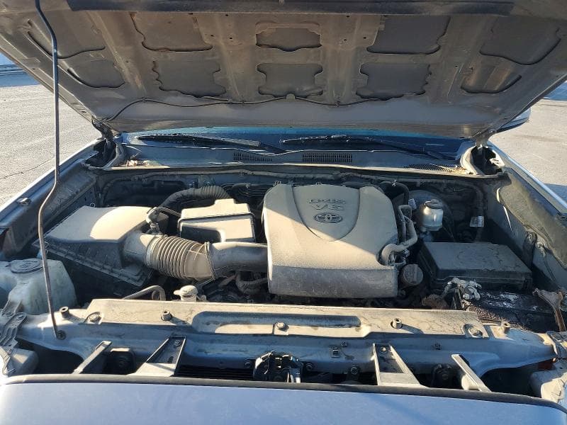 2021 TOYOTA TACOMA SR5 V6 11