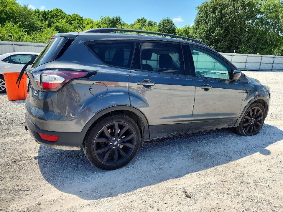 2017 FORD ESCAPE SE SE 3