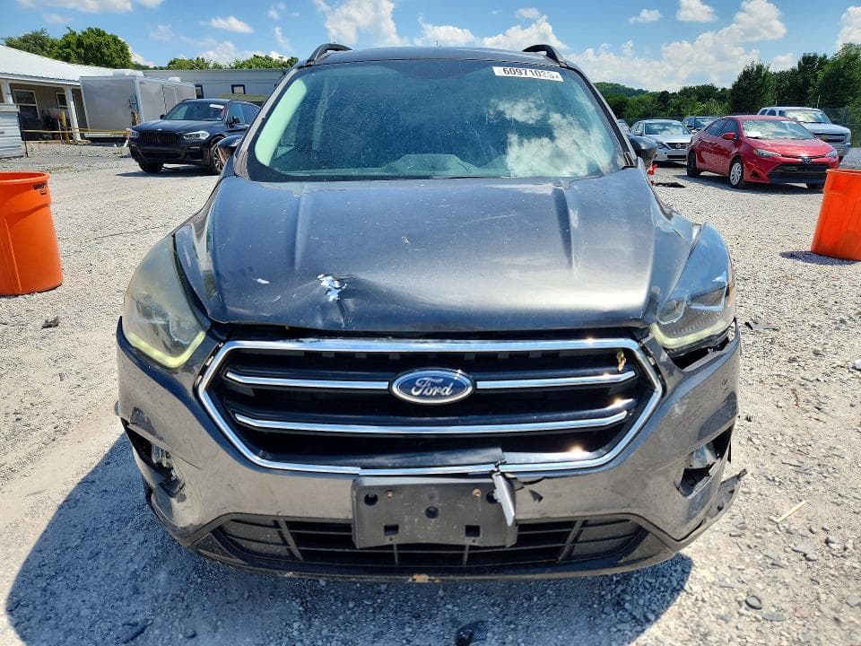 2017 FORD ESCAPE SE SE 5