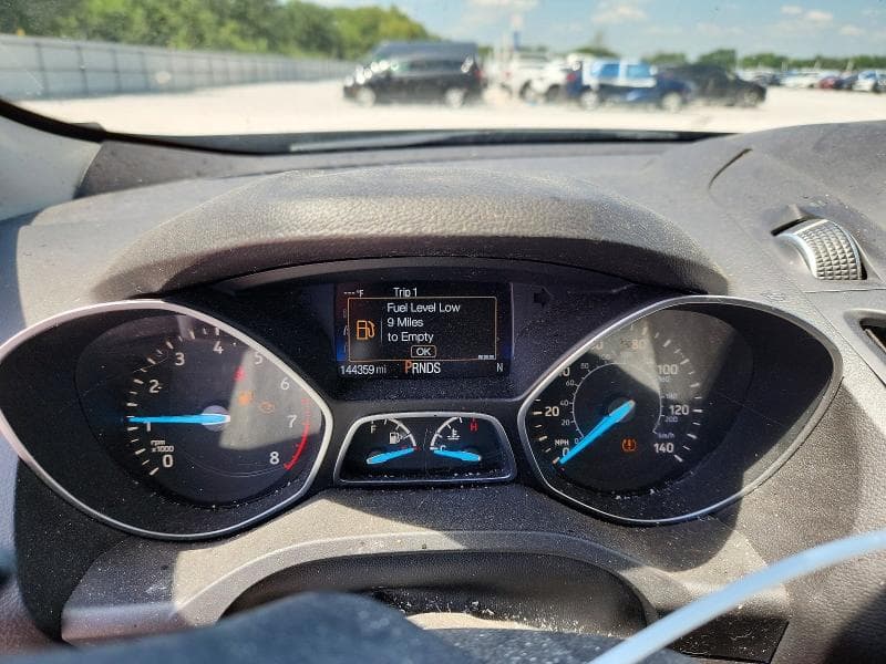 2017 FORD ESCAPE SE SE 9