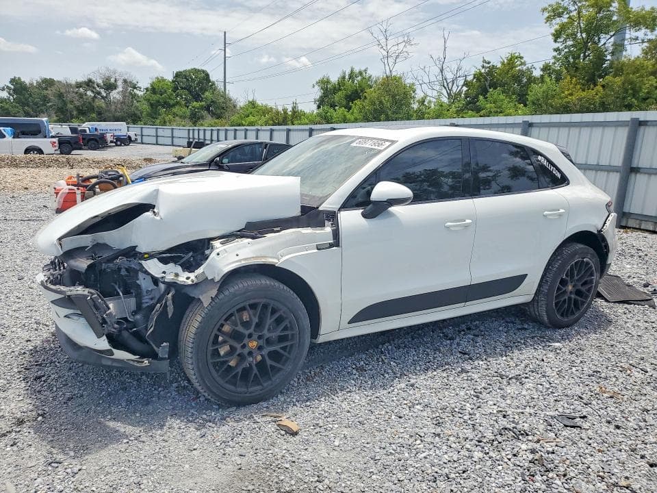2020 PORSCHE MACAN - 1
