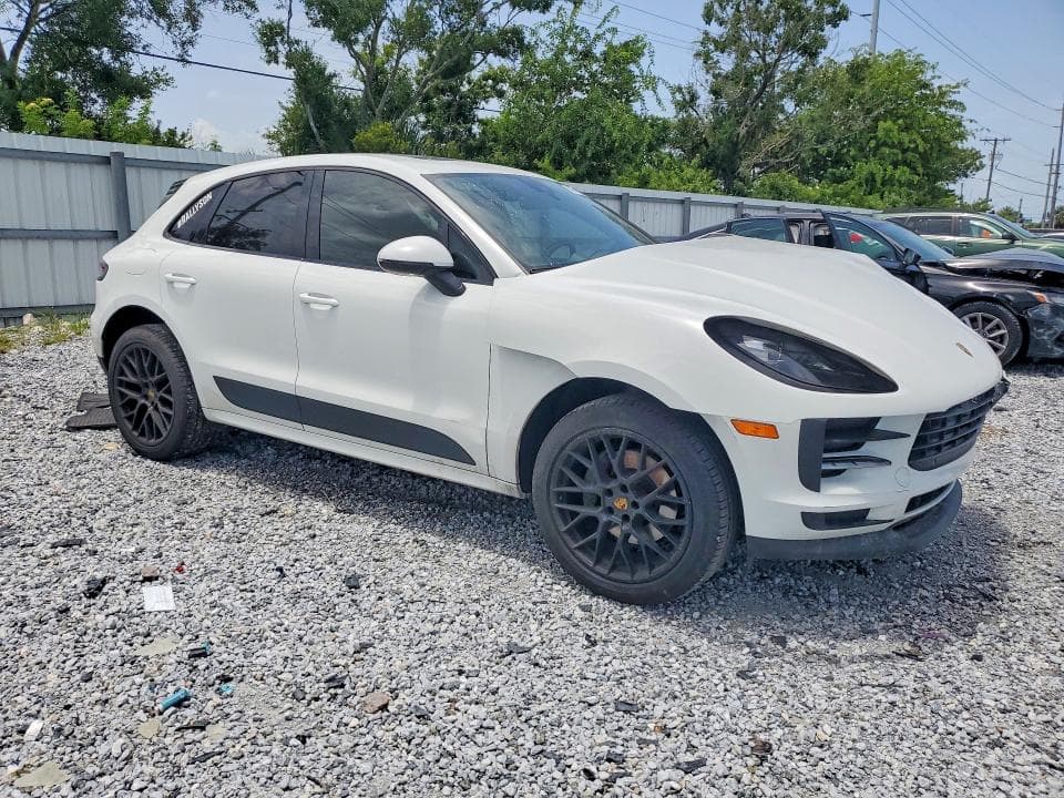 2020 PORSCHE MACAN 4