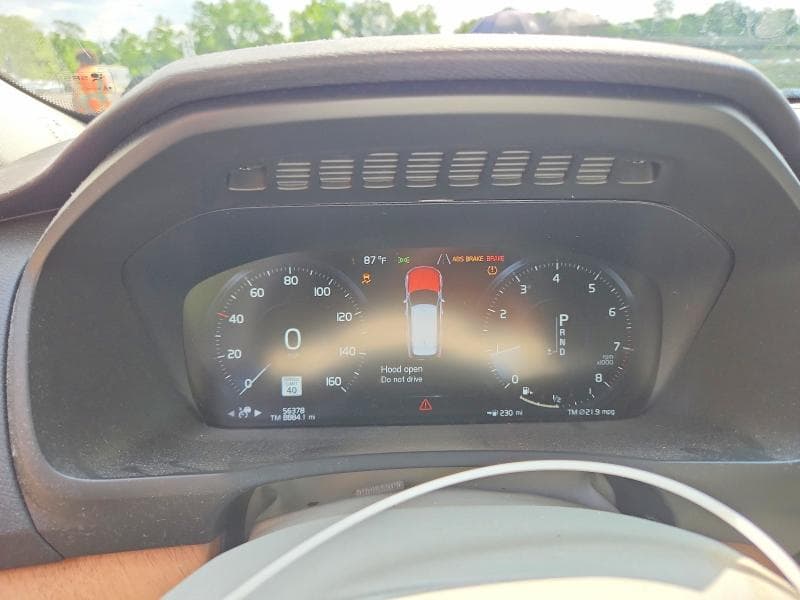2021 VOLVO XC90 T6 MOMENTUM 9