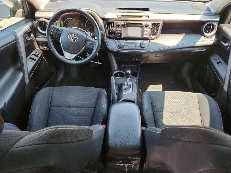 2016 TOYOTA RAV4 XLE 8