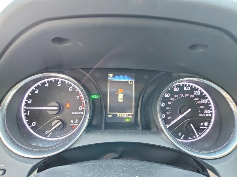 2019 TOYOTA CAMRY LE 9