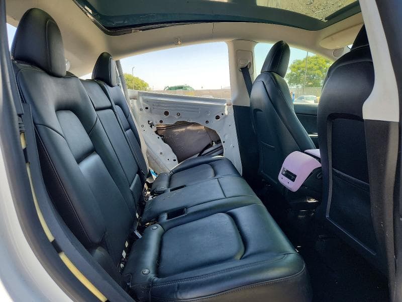 2022 TESLA MODEL Y 10