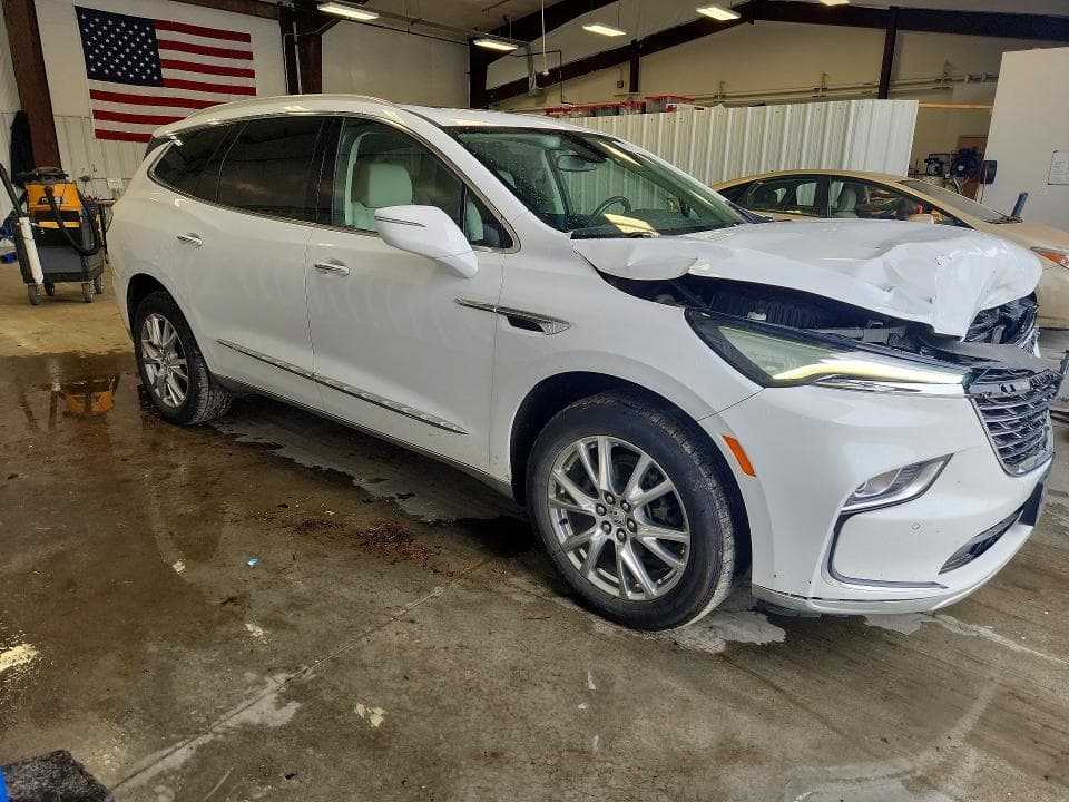 2023 BUICK ENCLAVE ESSENCE 4