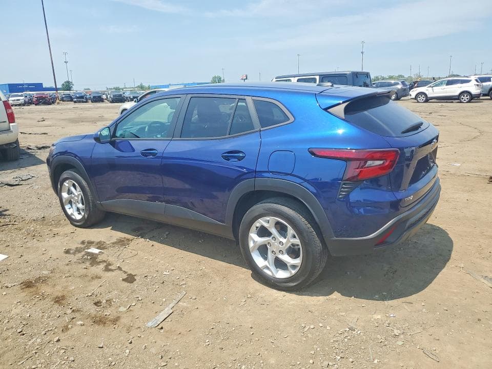 2024 CHEVROLET TRAX LS 2