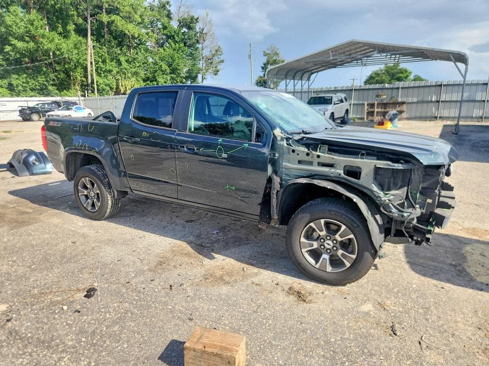 2017 CHEVROLET COLORADO Z71 4