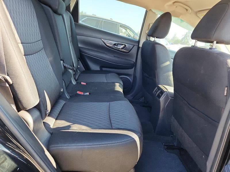 2018 NISSAN ROGUE SV 11