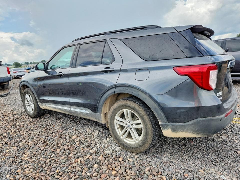 2020 FORD EXPLORER XLT 2