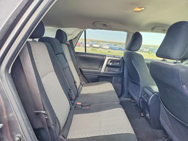 2022 TOYOTA 4RUNNER SR5 10