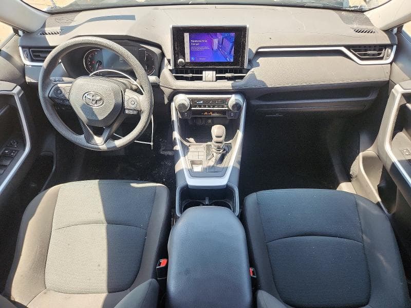 2023 TOYOTA RAV4 LE LE 8