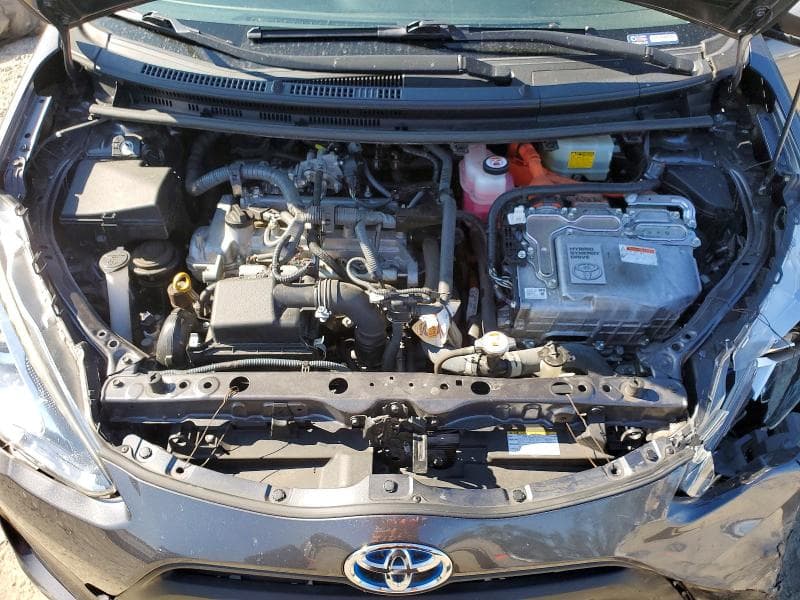 2017 TOYOTA PRIUS C FOUR 12
