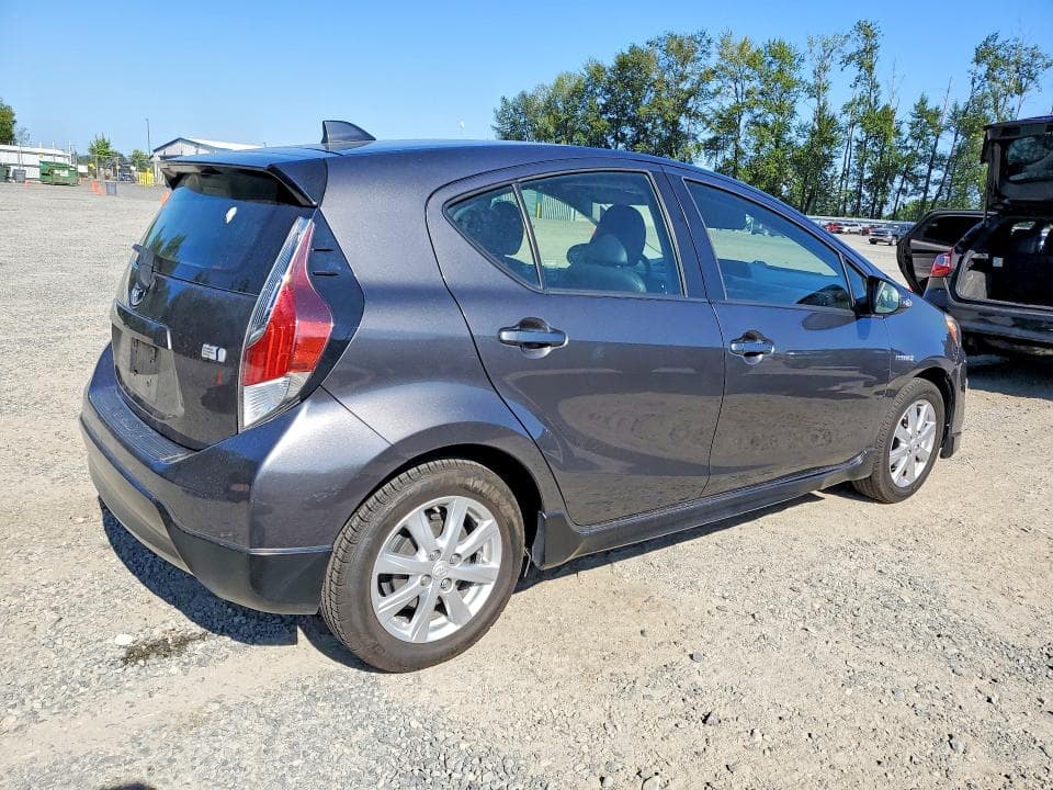 2017 TOYOTA PRIUS C FOUR 3