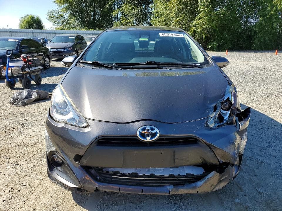 2017 TOYOTA PRIUS C FOUR 5