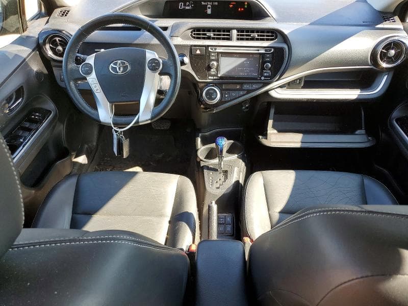 2017 TOYOTA PRIUS C FOUR 8