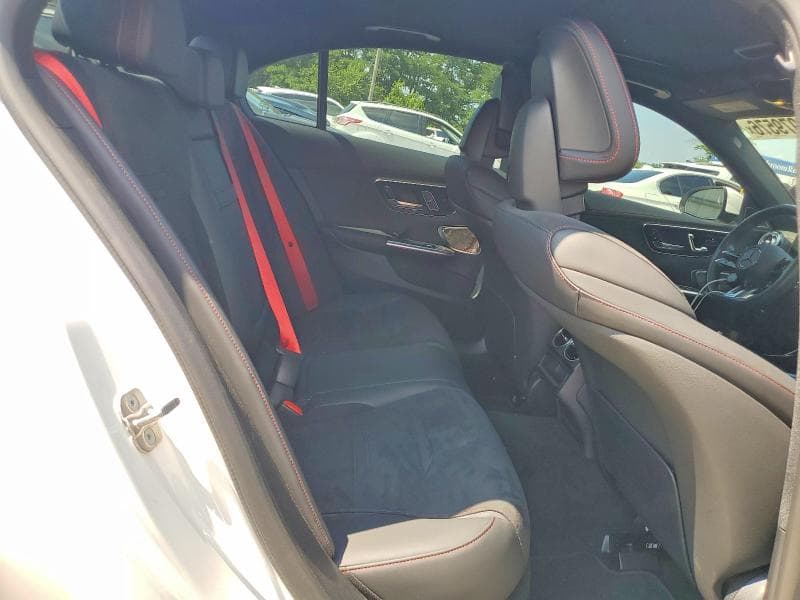 2025 MERCEDES-BENZ C 43 AMG 10