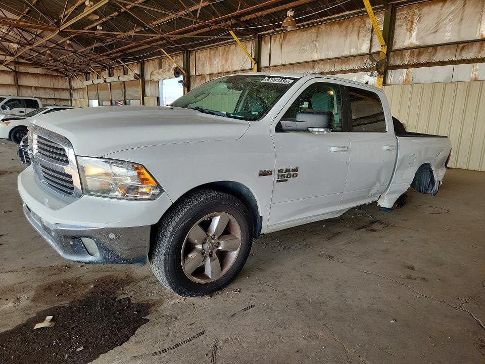 2019 RAM 1500 CLASSIC SLT SLT - 1