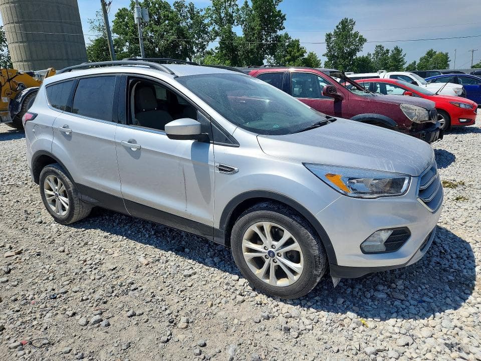 2018 FORD ESCAPE SE 4
