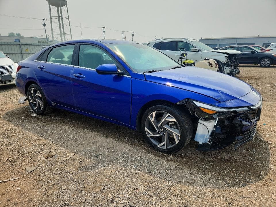 2024 HYUNDAI ELANTRA SEL 4
