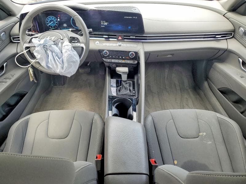 2024 HYUNDAI ELANTRA SEL 8