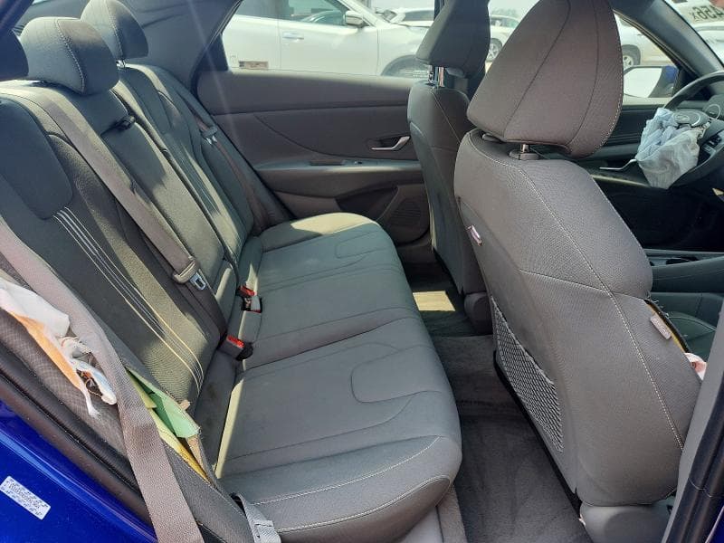 2024 HYUNDAI ELANTRA SEL 10