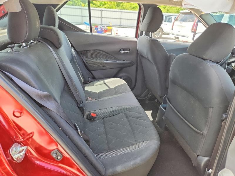 2020 NISSAN KICKS SV 11