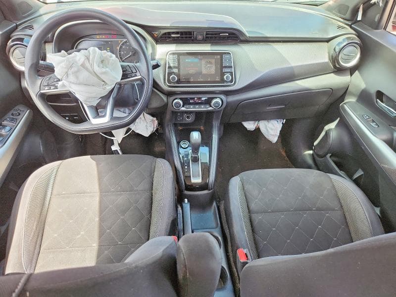 2020 NISSAN KICKS SV 8