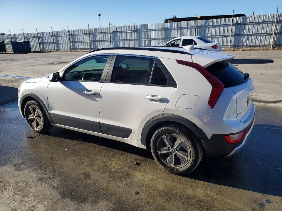 2023 KIA NIRO EX 2
