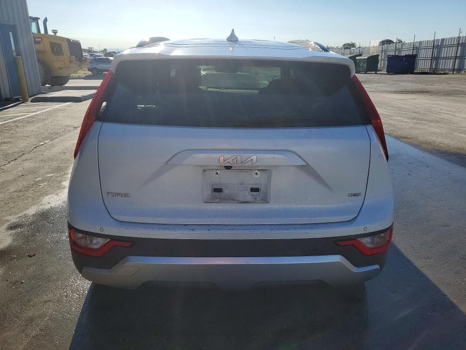 2023 KIA NIRO EX 6