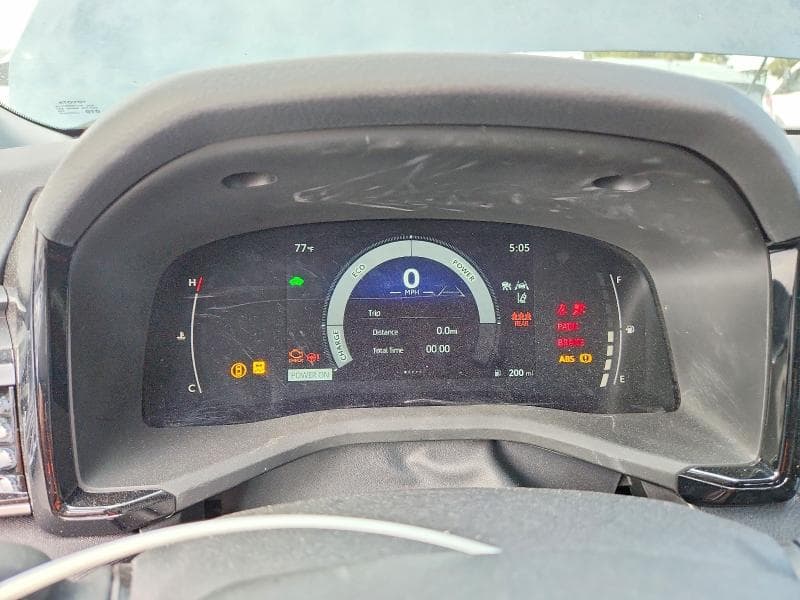 2025 TOYOTA CAMRY LE 9