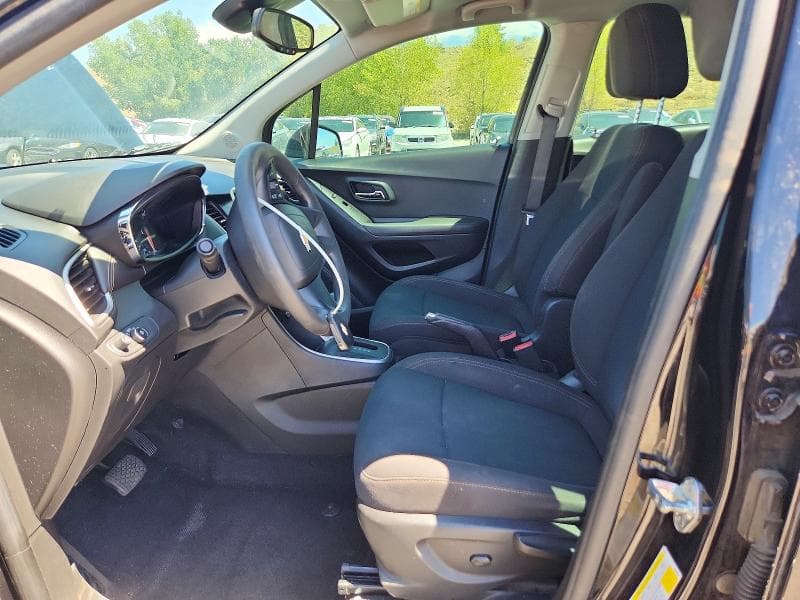 2020 CHEVROLET TRAX LS 7