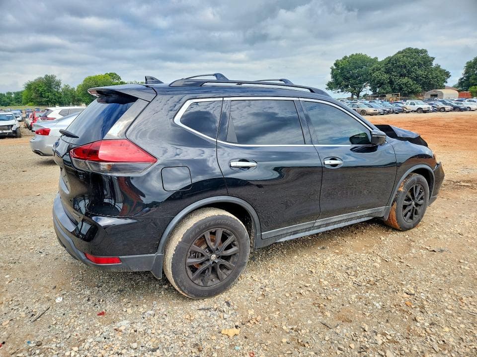 2018 NISSAN ROGUE SV 3