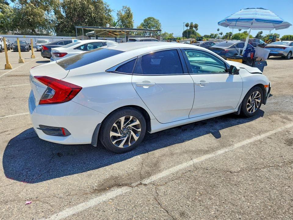 2018 HONDA CIVIC EX 3