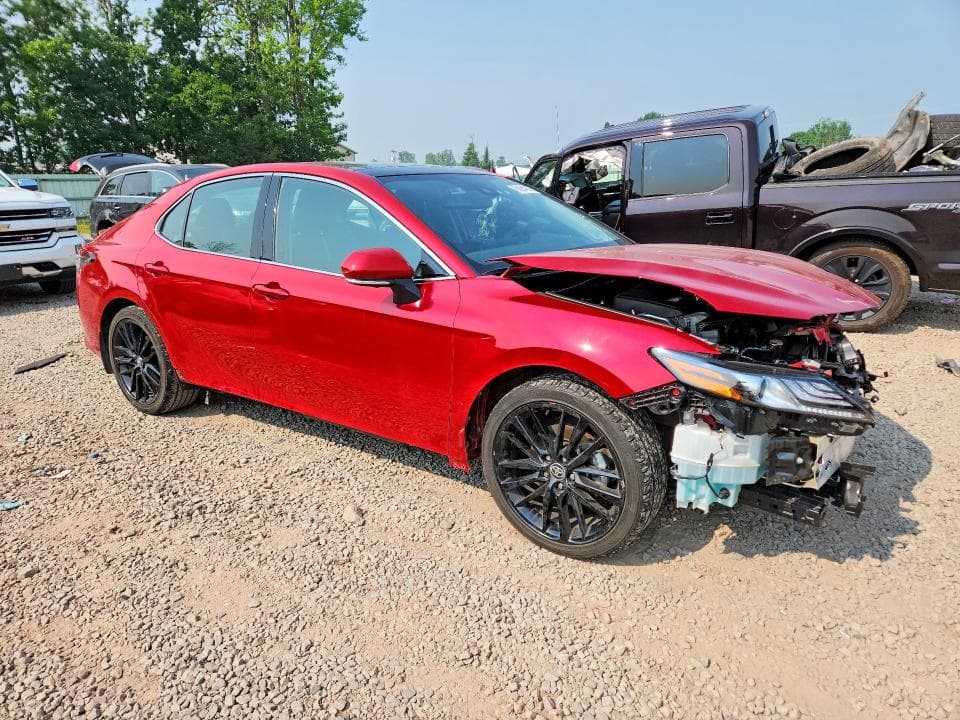 2023 TOYOTA CAMRY XSE 4