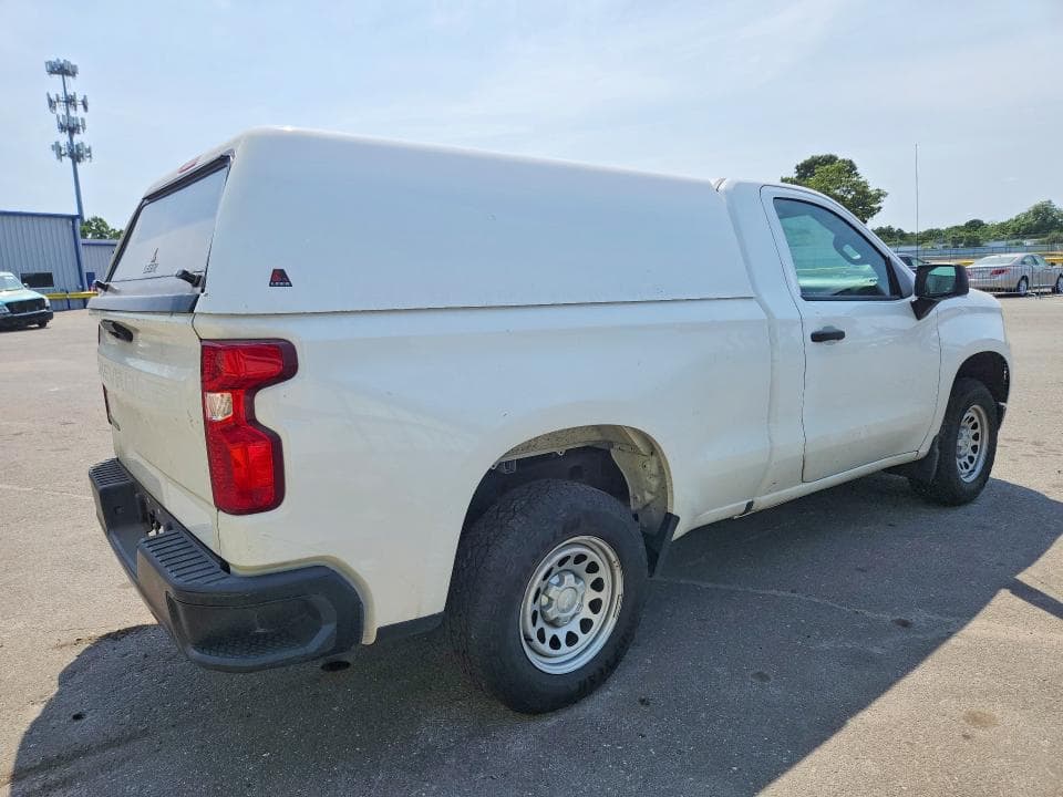 2023 CHEVROLET SILVERADO C1500 3