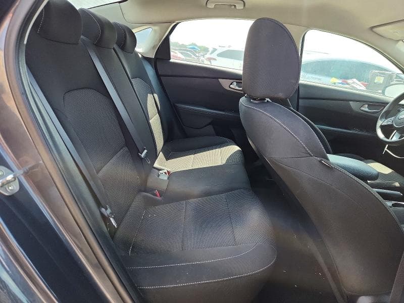 2019 KIA FORTE LXS 10