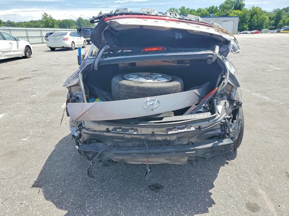 2023 HYUNDAI ELANTRA SE 6