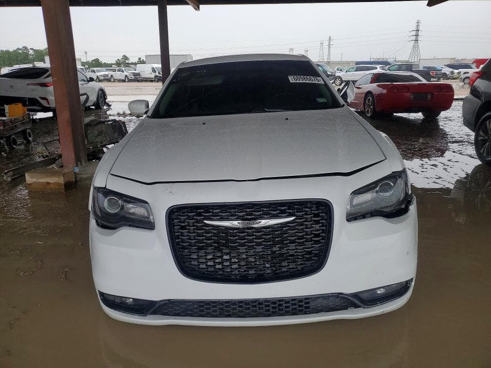 2019 CHRYSLER 300 TOURING 5