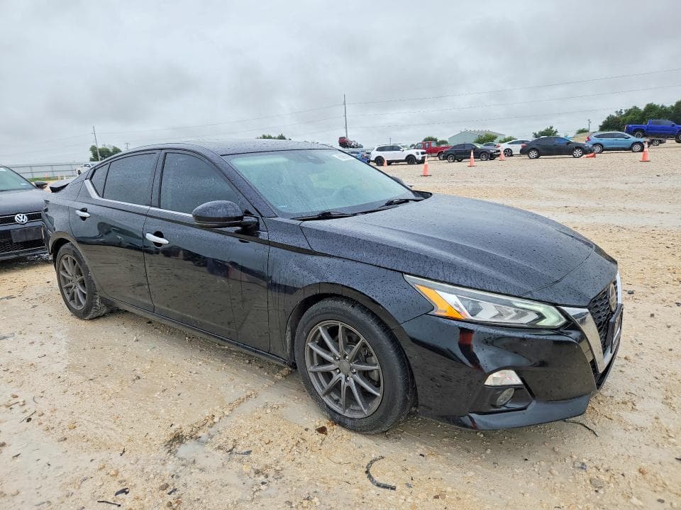 2019 NISSAN ALTIMA SL 4
