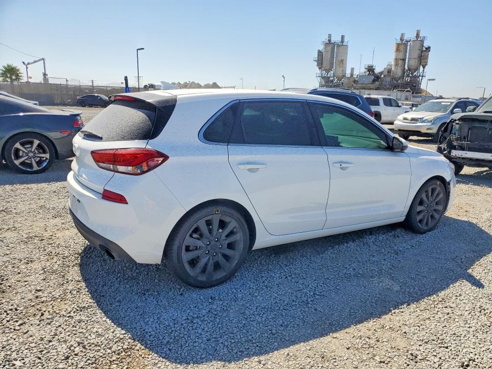 2018 HYUNDAI ELANTRA GT SPORT 3