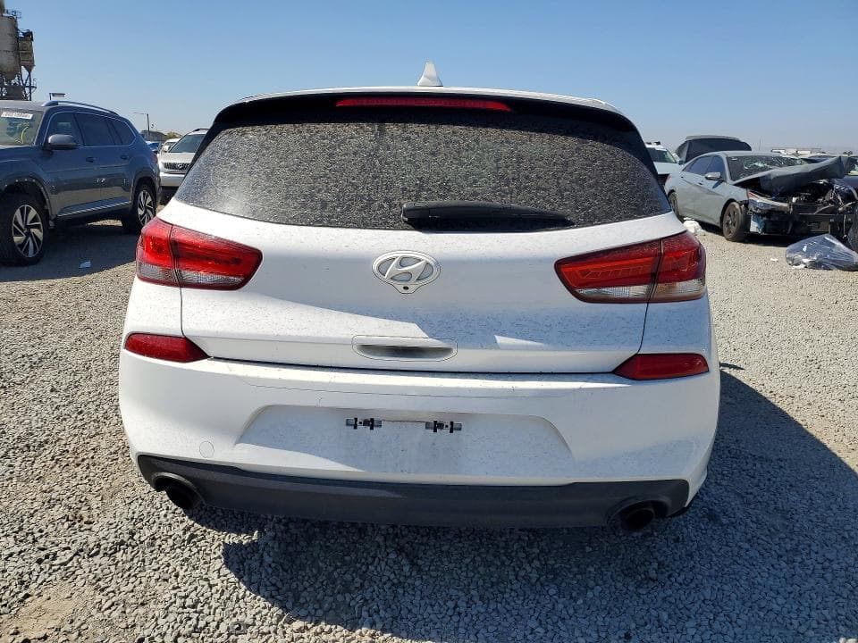 2018 HYUNDAI ELANTRA GT SPORT 6