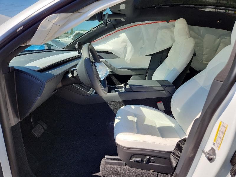 2026 TESLA MODEL Y 7