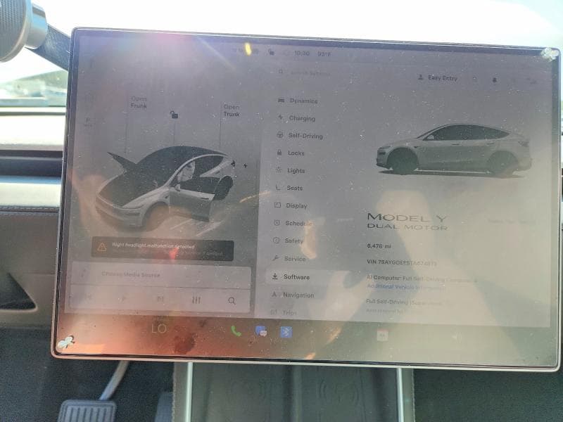 2026 TESLA MODEL Y 9