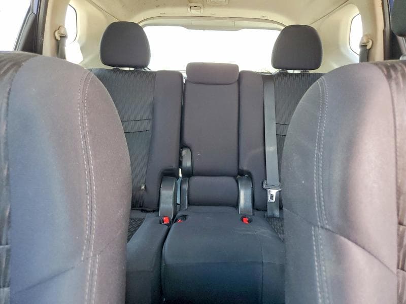 2019 NISSAN ROGUE S 10