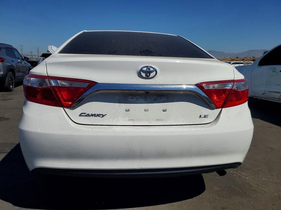 2017 TOYOTA CAMRY LE 6