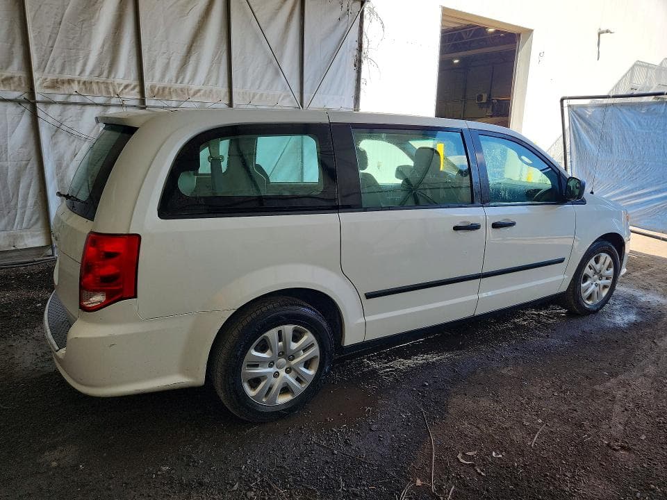 2017 DODGE GRAND CARAVAN SE 3