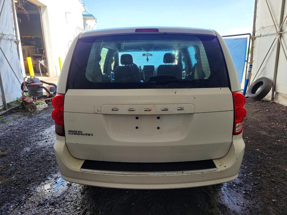 2017 DODGE GRAND CARAVAN SE 6